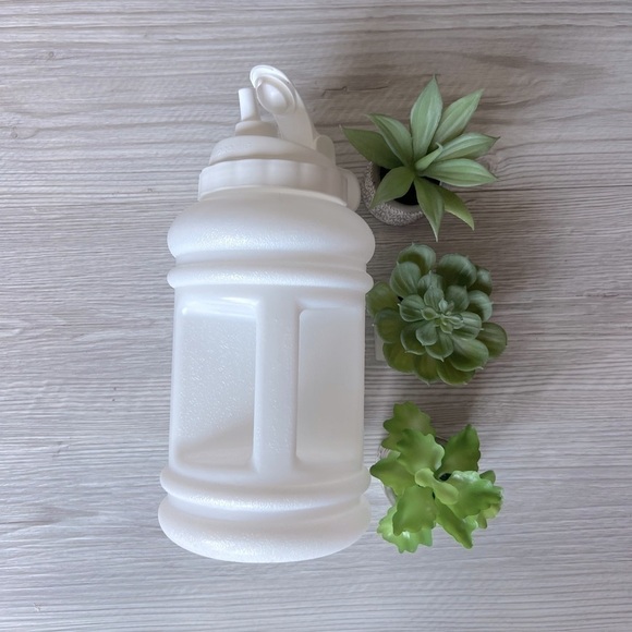HYDROJUG white 73 oz pro jug - Picture 4 of 6
